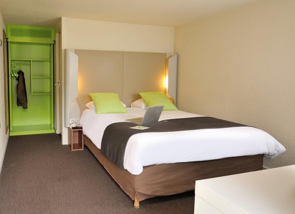 Campanile Hotel Бове Экстерьер фото